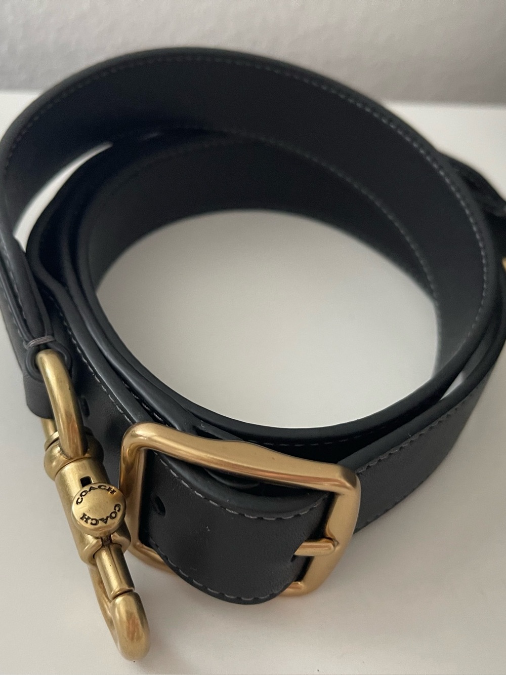 Coach Empire 35 in black glove tanned leather. - Picture 6 of 16